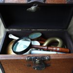 Treasure Hunting: Discover Unique Finds at Thrift Stores, Flea Markets, and Online!